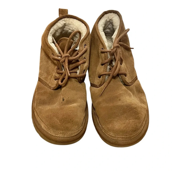 UGGs - Picture 1 of 6